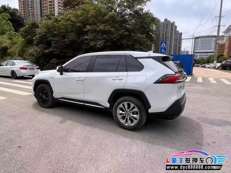 21年丰田威兰达轿车抵押车出售