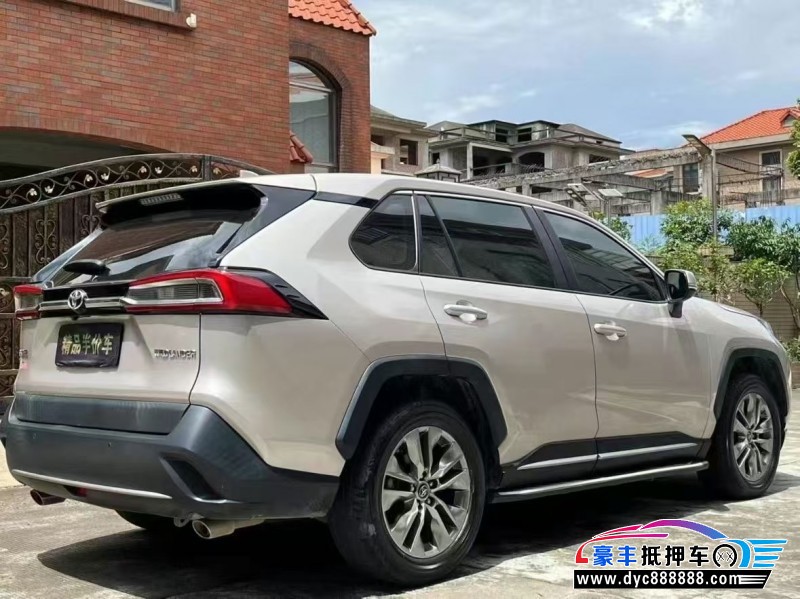 21年丰田威兰达轿车抵押车出售