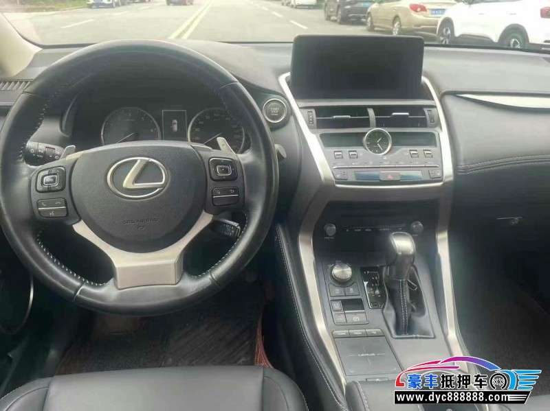 18年雷克萨斯NX轿车抵押车出售