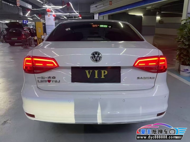 17年大众速腾轿车抵押车出售