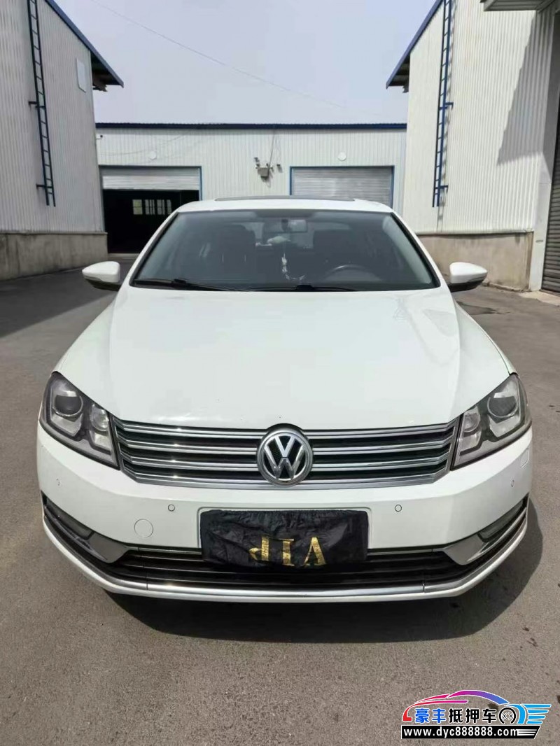 14年大众迈腾轿车抵押车出售