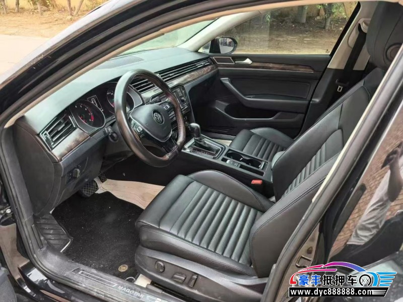 18年大众迈腾轿车抵押车出售