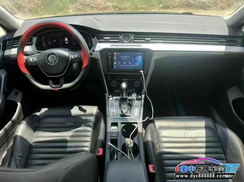 17年大众迈腾轿车抵押车出售