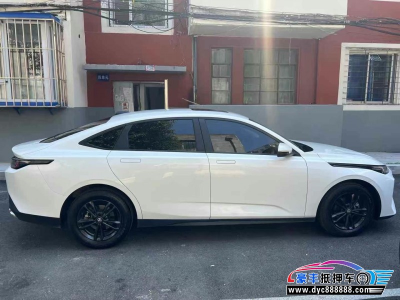 24年长安逸达轿车抵押车出售