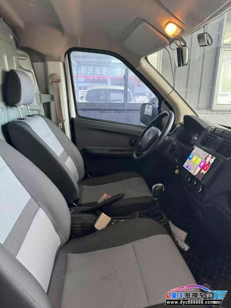 23年长安睿行轿车抵押车出售