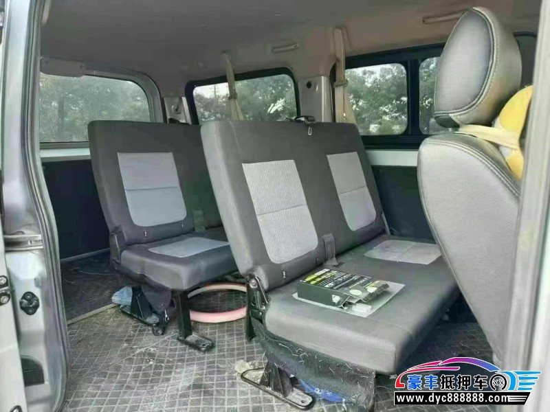 21年长安睿行轿车抵押车出售