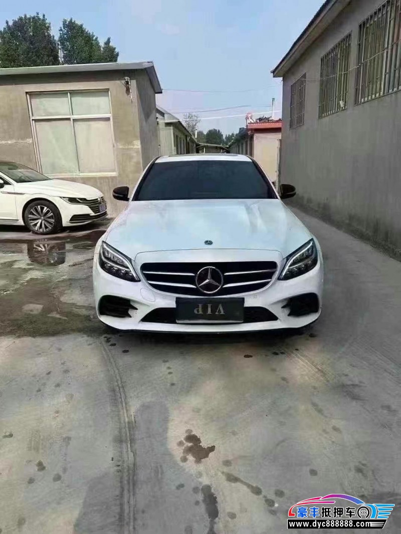 20年奔驰C轿车抵押车出售