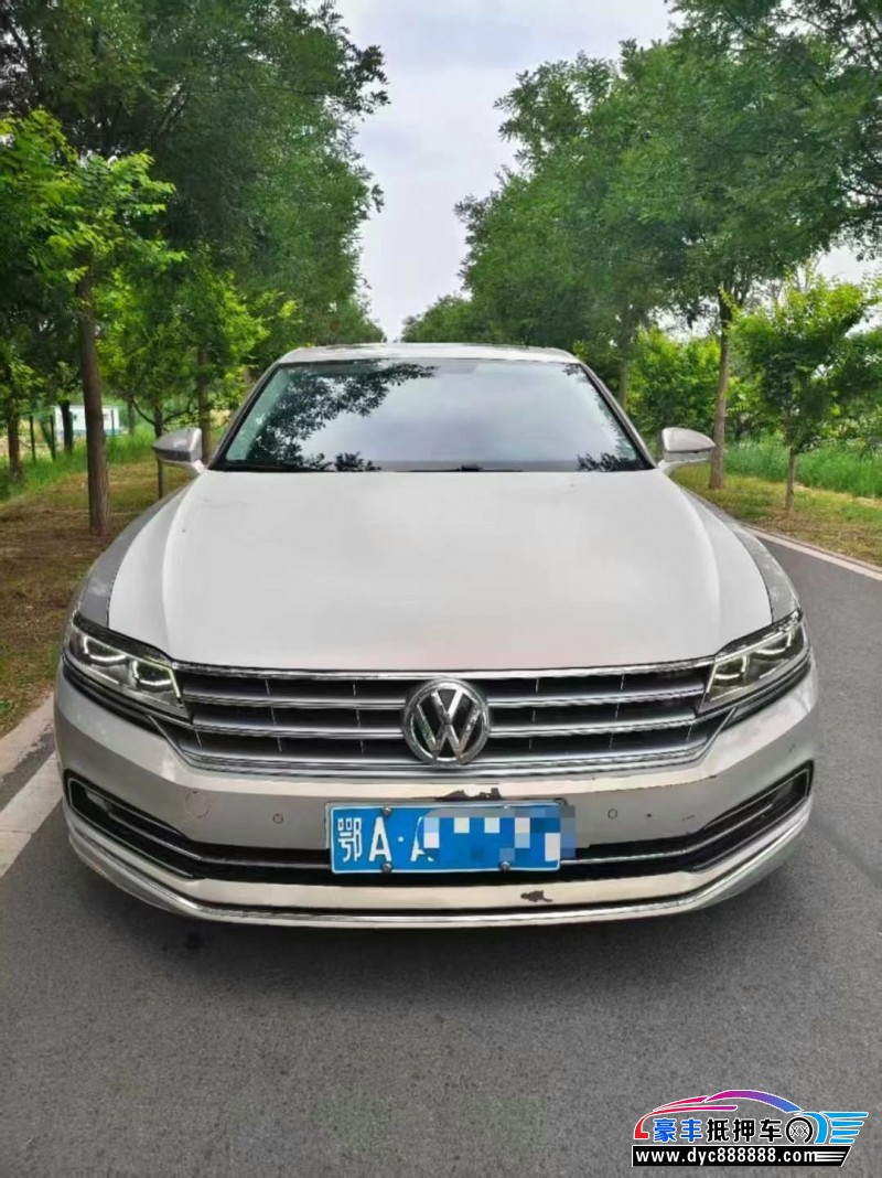 17年大众辉昂轿车抵押车出售