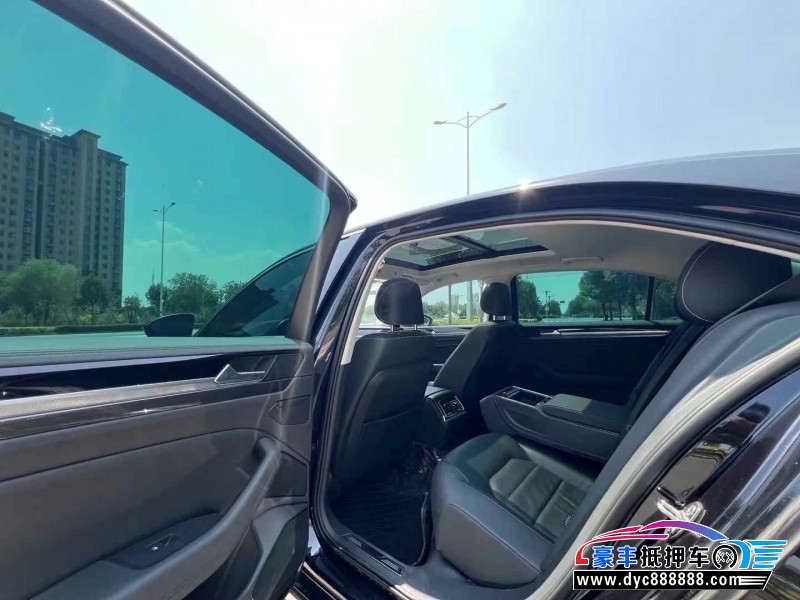 18年大众辉昂轿车抵押车出售