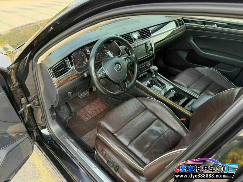 21年大众辉昂轿车抵押车出售