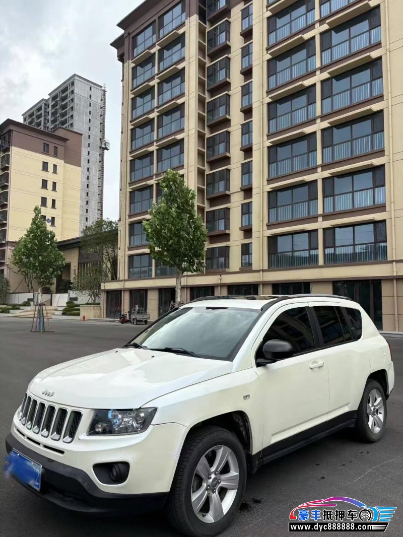 15年Jeep指南者轿车抵押车出售