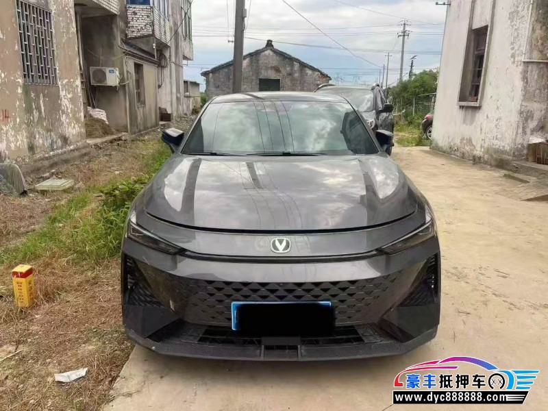 24年长安长安UNI轿车抵押车出售