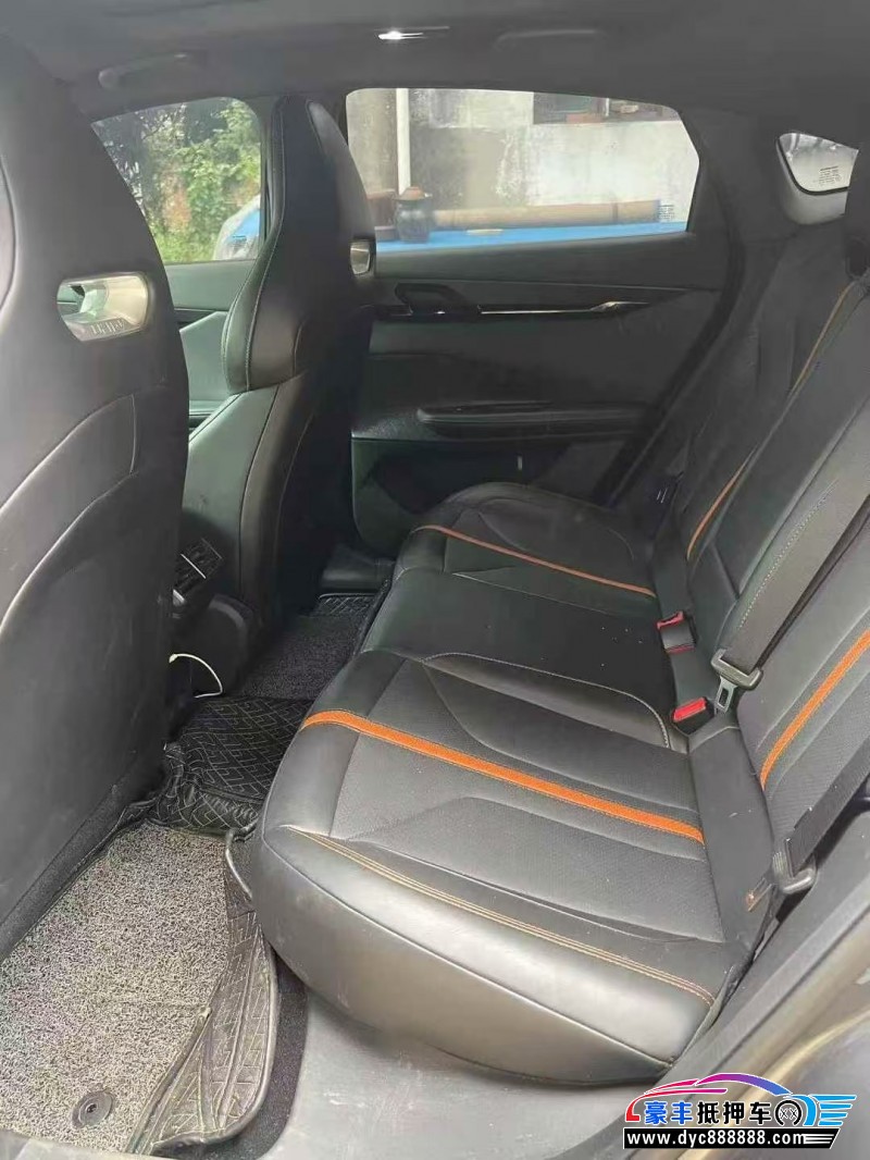 24年长安长安UNI轿车抵押车出售