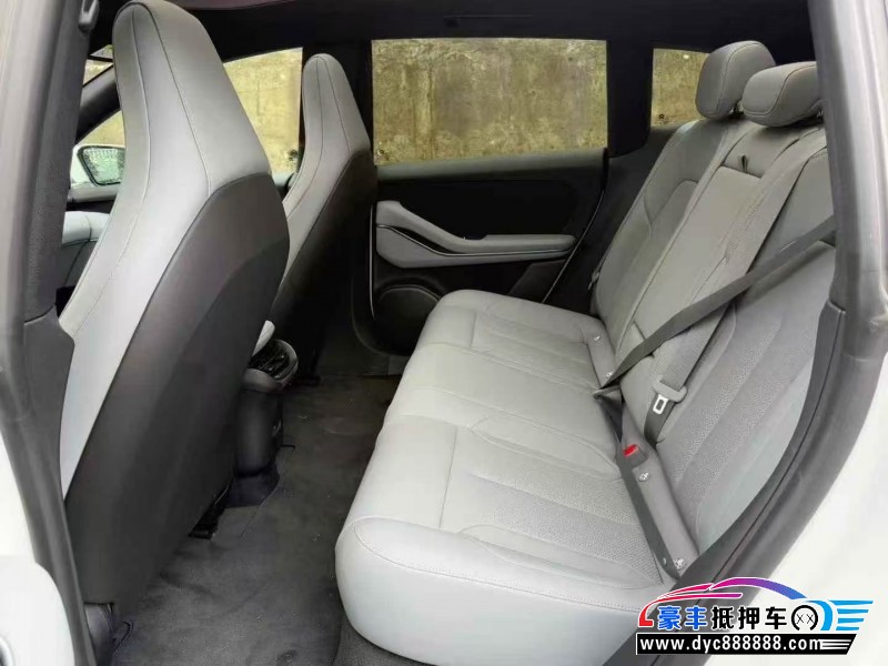 25年蔚来ET5轿车抵押车出售