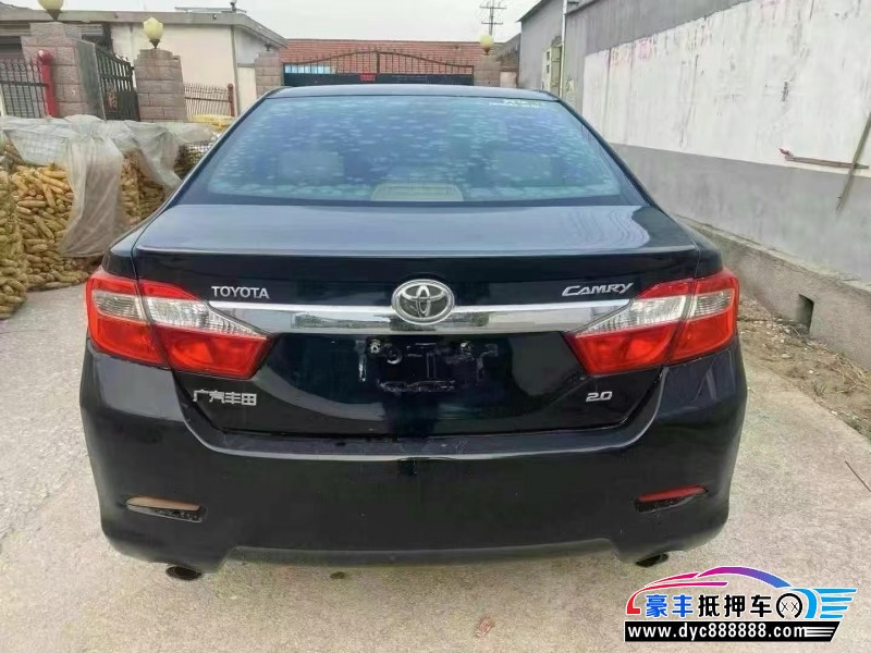 13年丰田凯美瑞轿车抵押车出售