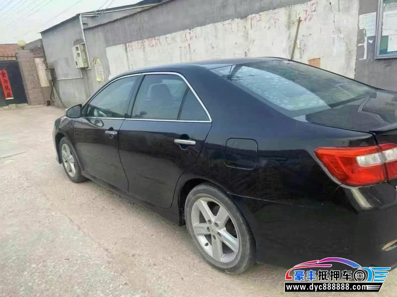 13年丰田凯美瑞轿车抵押车出售