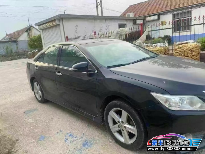 13年丰田凯美瑞轿车抵押车出售