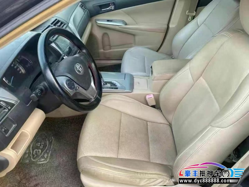 13年丰田凯美瑞轿车抵押车出售