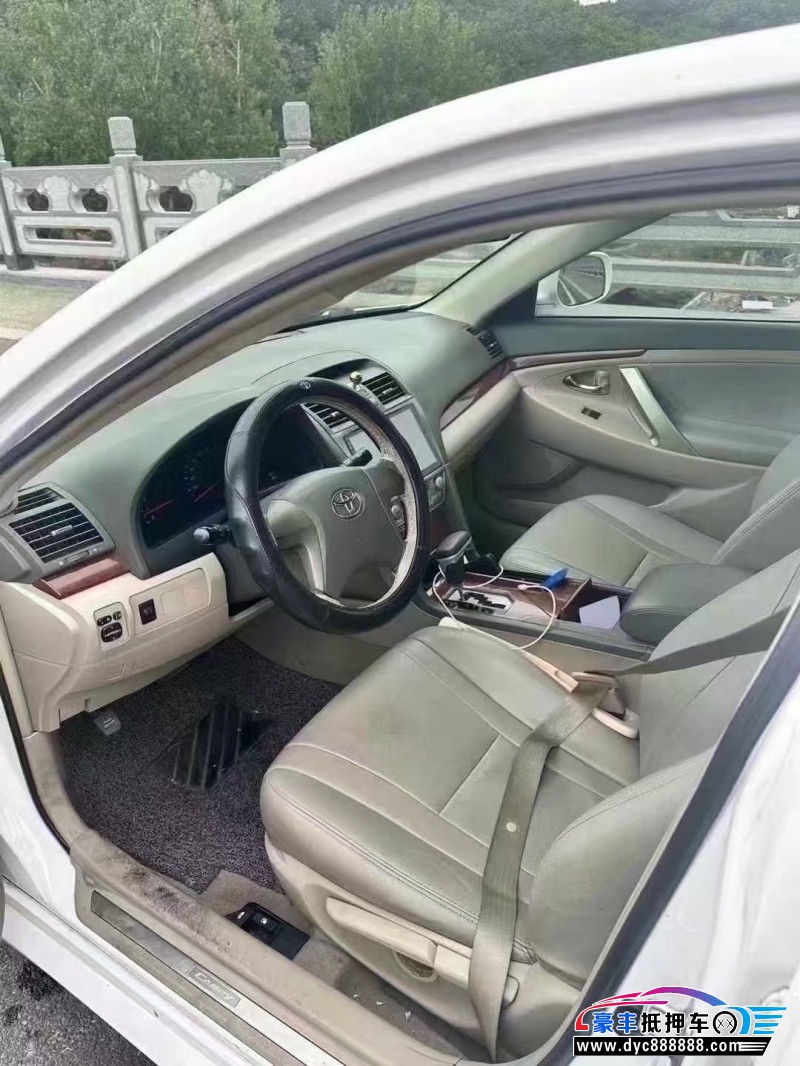 13年丰田凯美瑞轿车抵押车出售