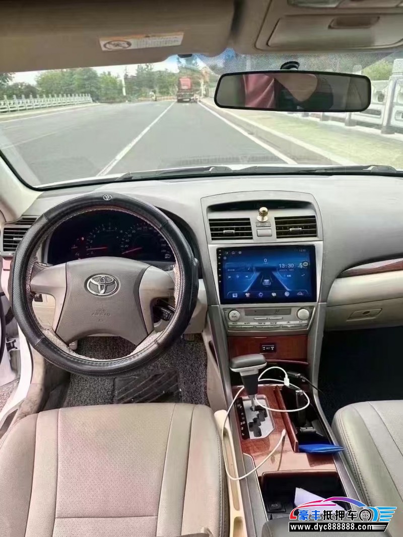 13年丰田凯美瑞轿车抵押车出售