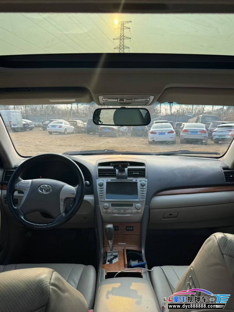 13年丰田凯美瑞轿车抵押车出售