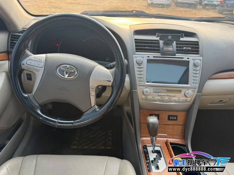 13年丰田凯美瑞轿车抵押车出售