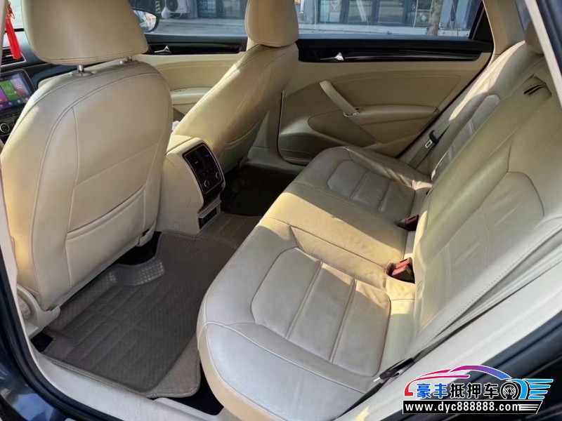 13年大众帕萨特轿车抵押车出售