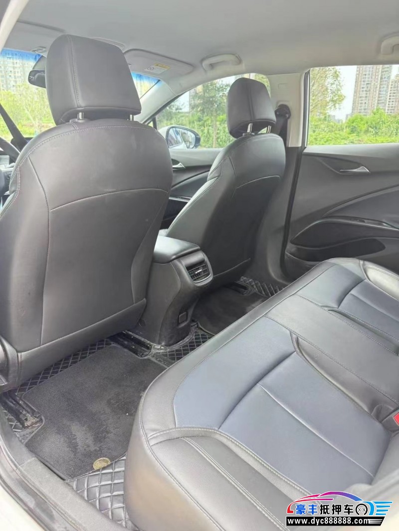 24年别克微蓝轿车抵押车出售