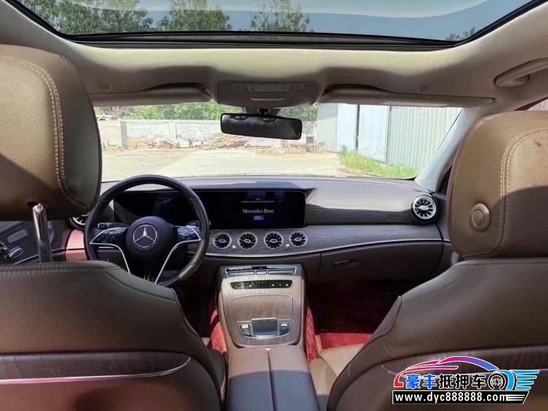 20年奔驰E轿车抵押车出售