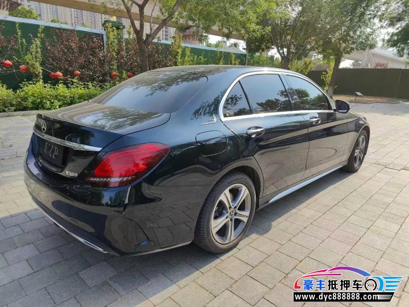 21年奔驰C轿车抵押车出售