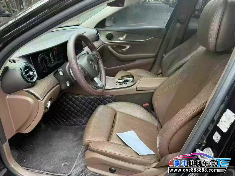 17年奔驰E轿车抵押车出售