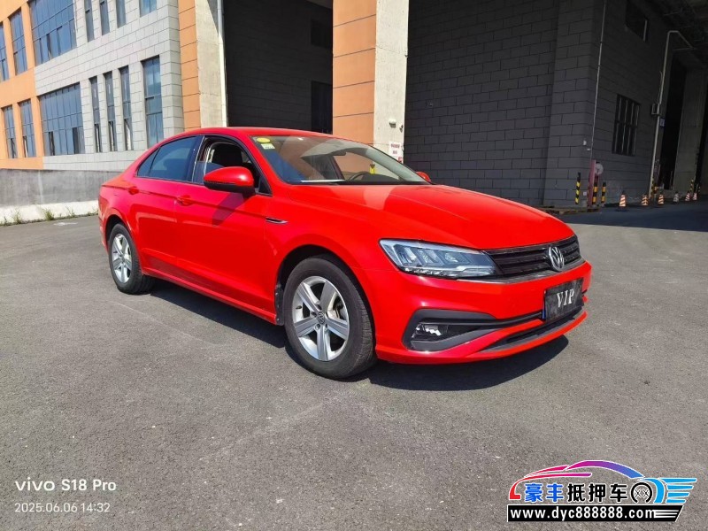 21年大众凌渡轿车抵押车出售