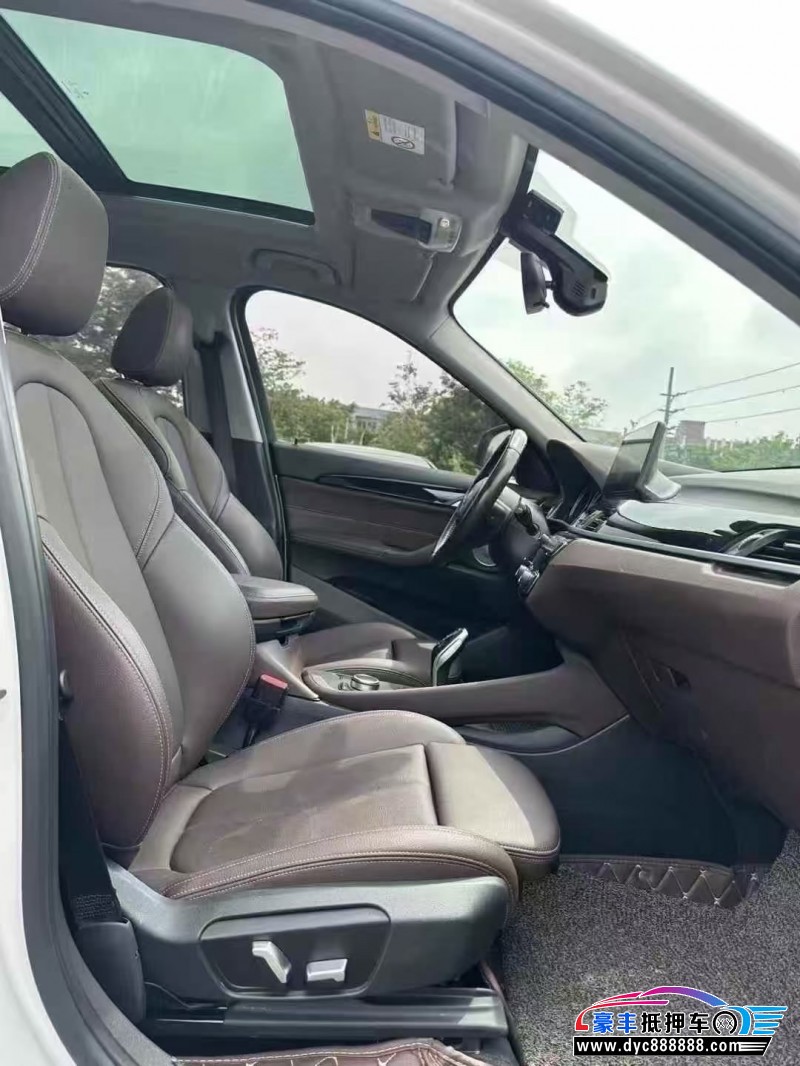 22年宝马X1SUV抵押车出售