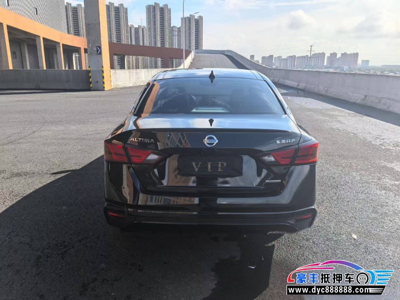 21年日产天籁轿车抵押车出售