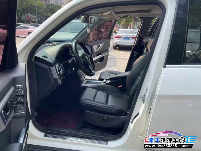 14年奔驰GLK轿车抵押车出售