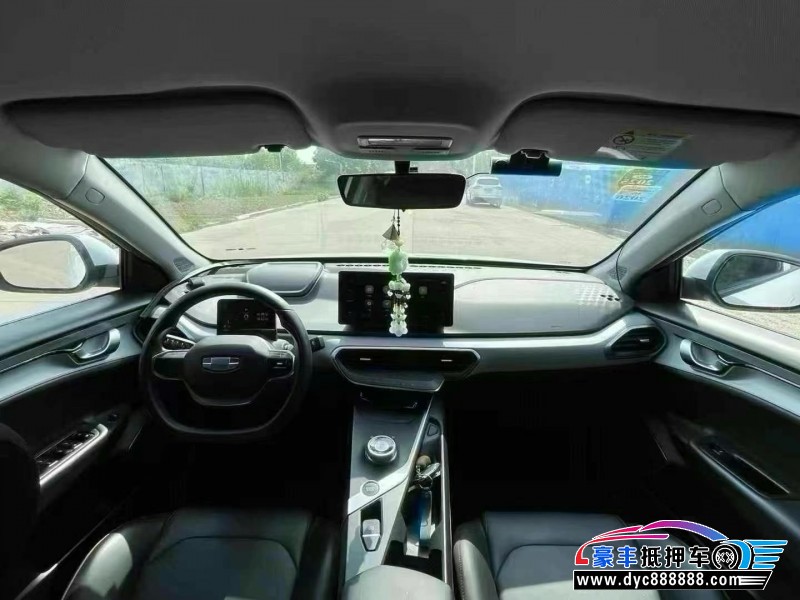 24年吉利几何轿车抵押车出售