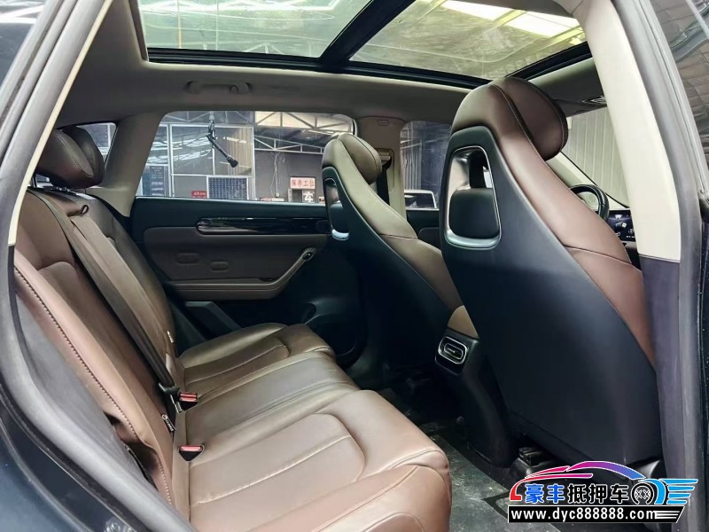 24年零跑C11轿车抵押车出售