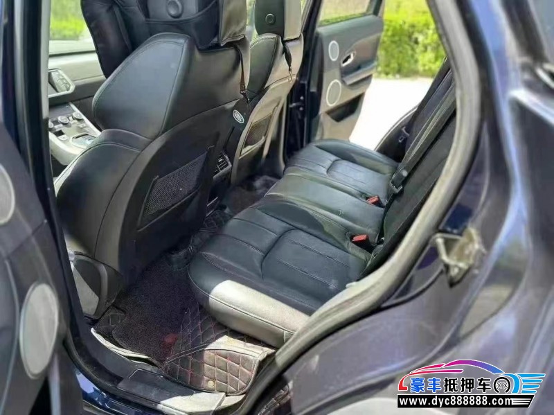 17年路虎揽胜极光轿车抵押车出售