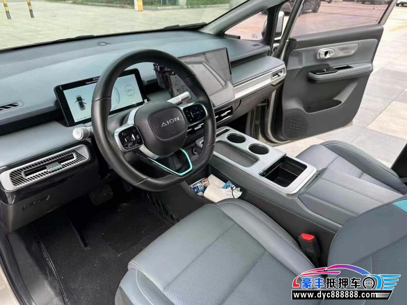 22年埃安Y70轿车抵押车出售