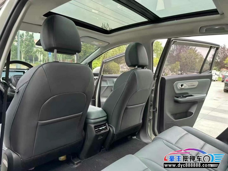 22年埃安Y70轿车抵押车出售