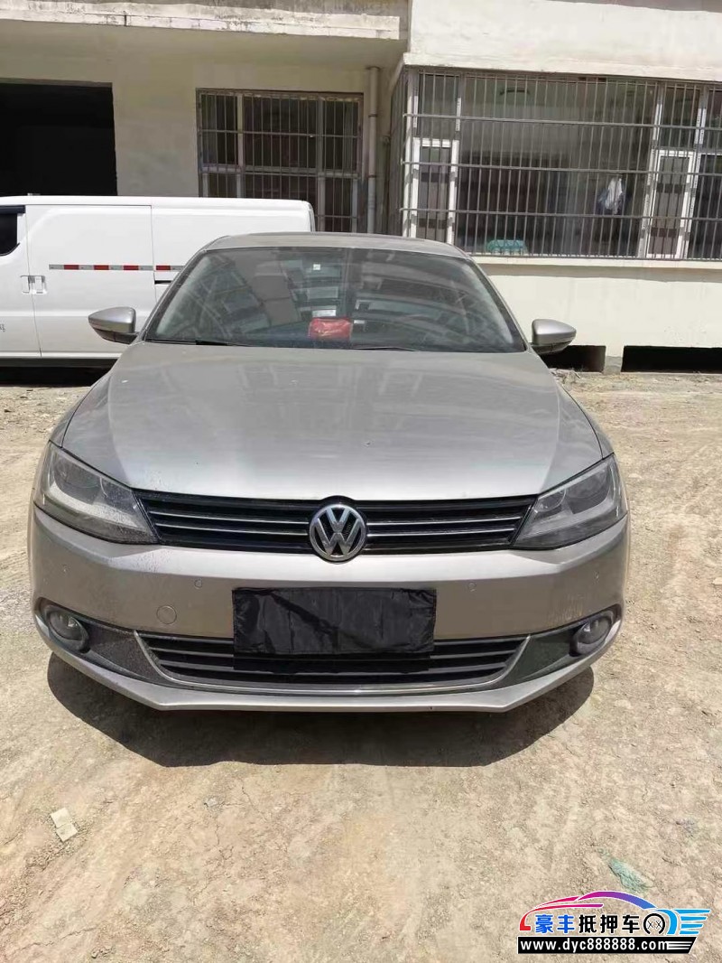 15年大众速腾轿车抵押车出售