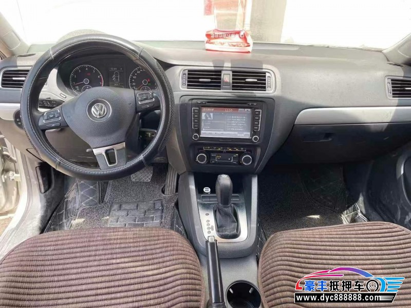 15年大众速腾轿车抵押车出售