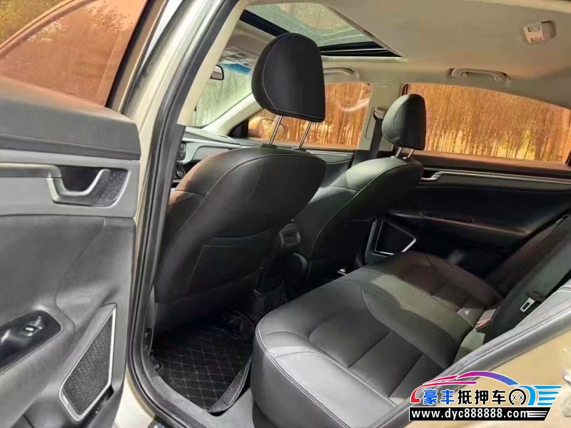 18年吉利帝豪GL轿车抵押车出售