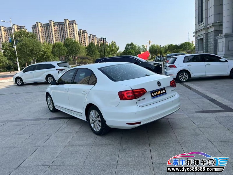 16年大众速腾轿车抵押车出售