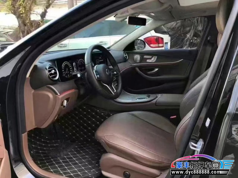 19年奔驰E轿车抵押车出售