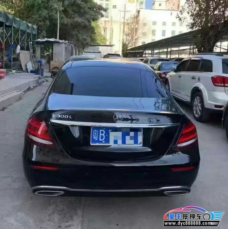 19年奔驰E轿车抵押车出售