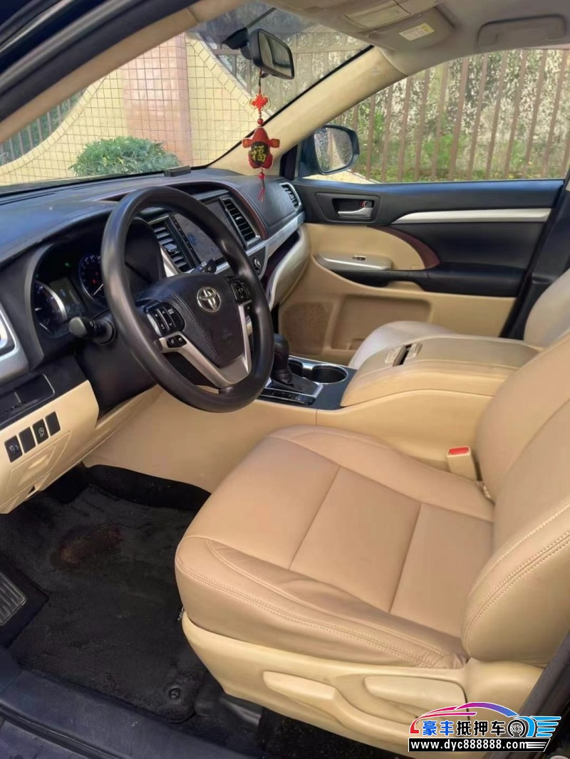 16年丰田汉兰达轿车抵押车出售