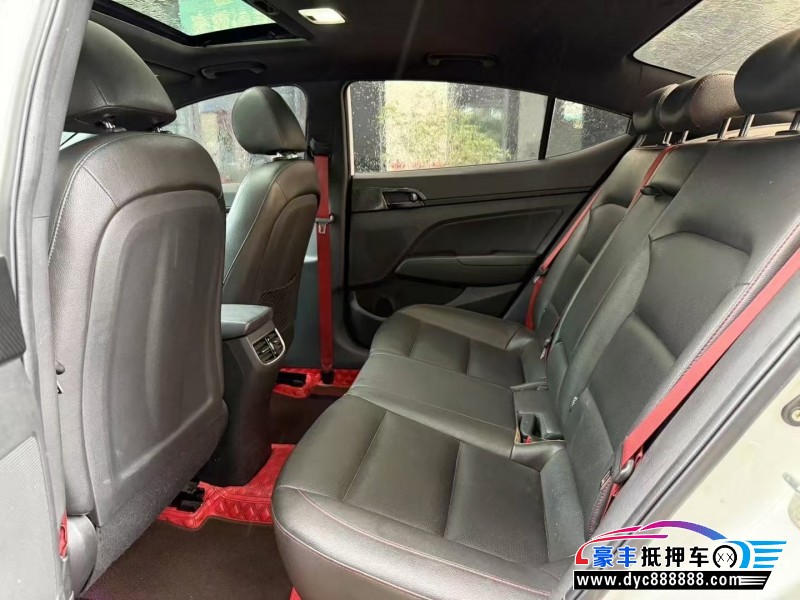 20年现代领动轿车抵押车出售