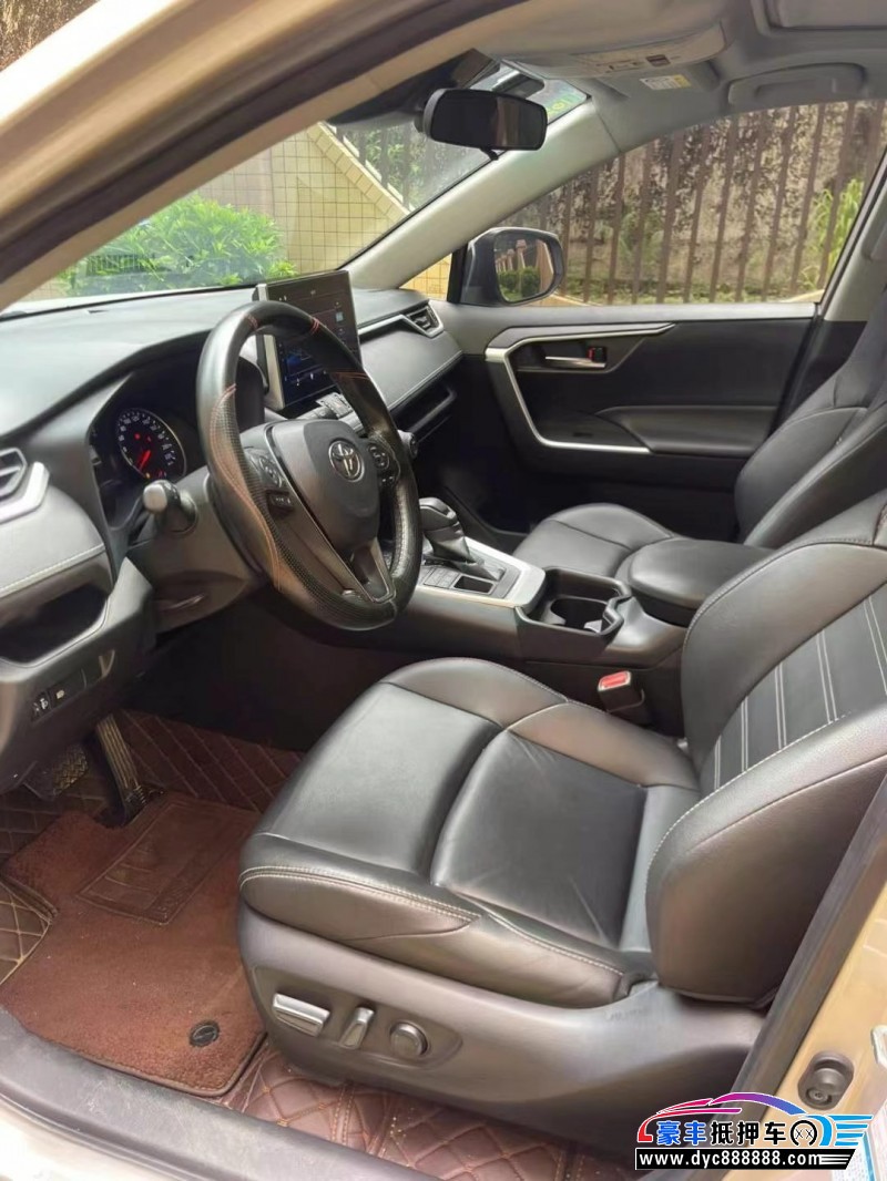 20年丰田威兰达轿车抵押车出售