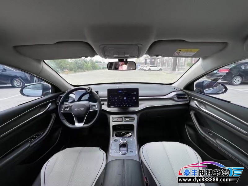 24年比亚迪驱逐舰轿车抵押车出售